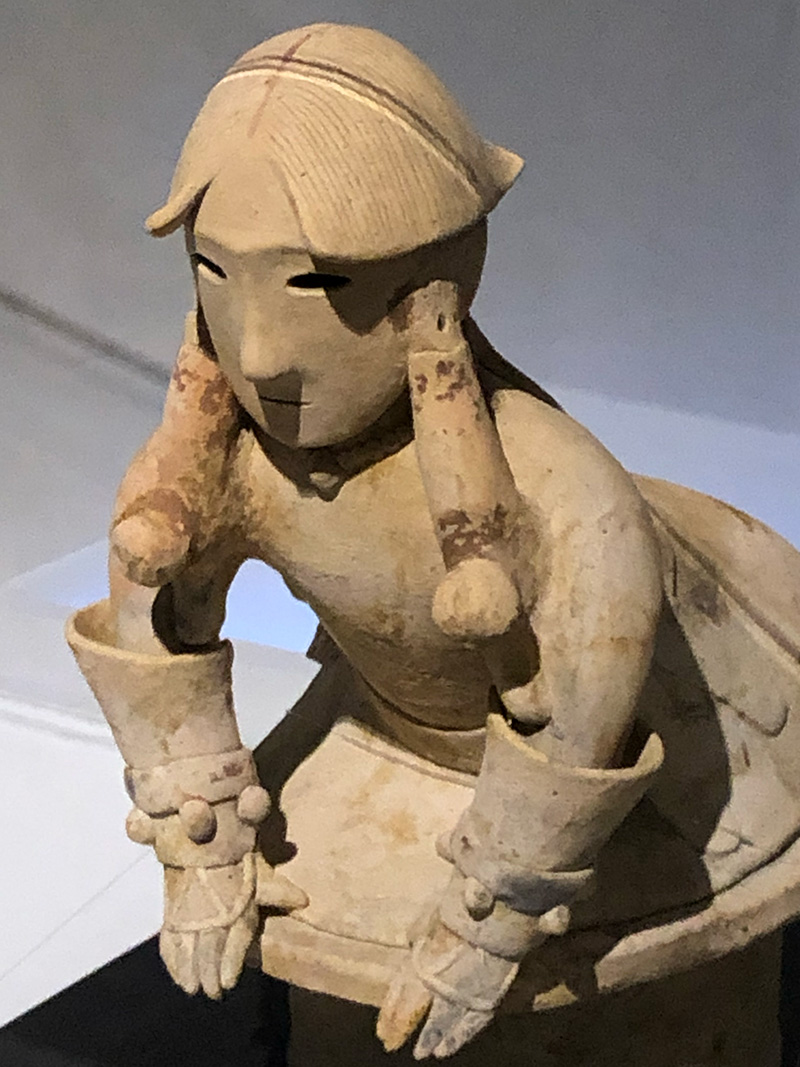 王に支える人の埴輪だったかな?