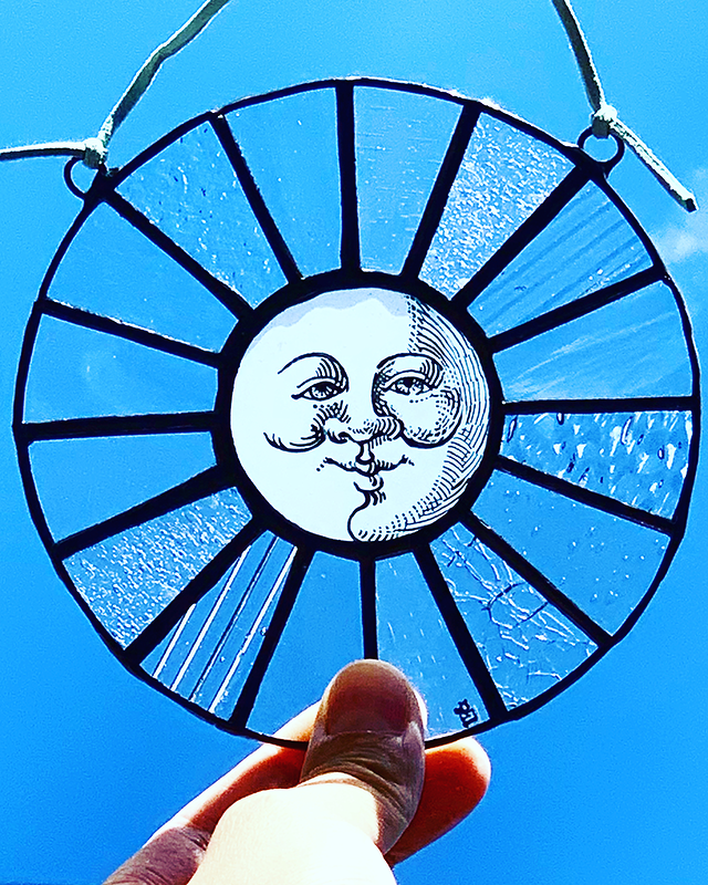 氷の太陽 | ステンドグラス | アート・工芸作家の作品を紹介する